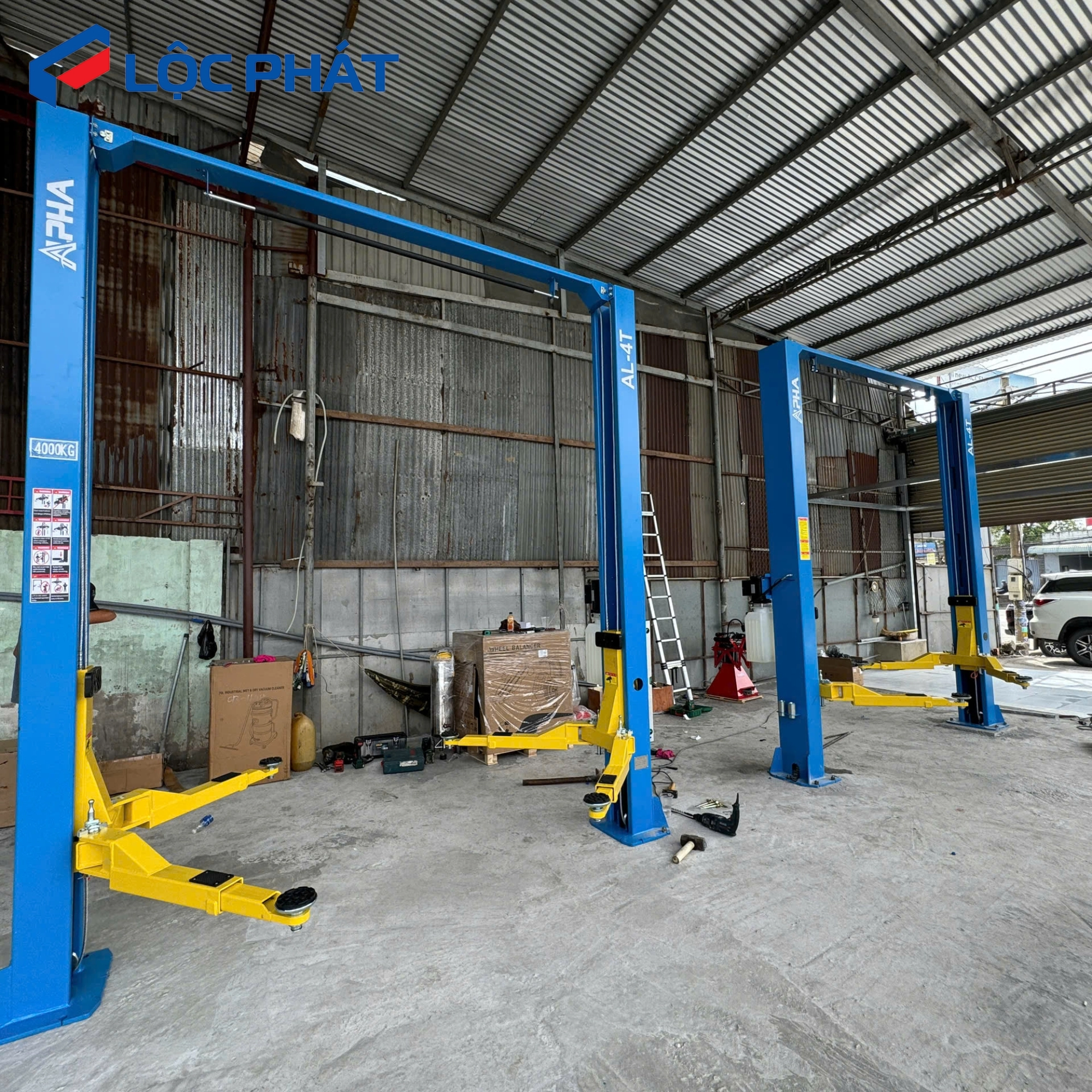 Cầu Nâng Ô Tô 2 Trụ ALPHA AL-4T (Cổng Trên, 4 Tấn) - Ảnh 8
