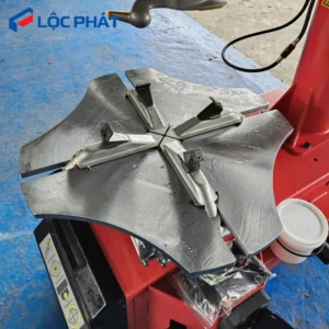 Mâm xoay và chấu kẹp máy tháo vỏ xe Fly Speed FS-813