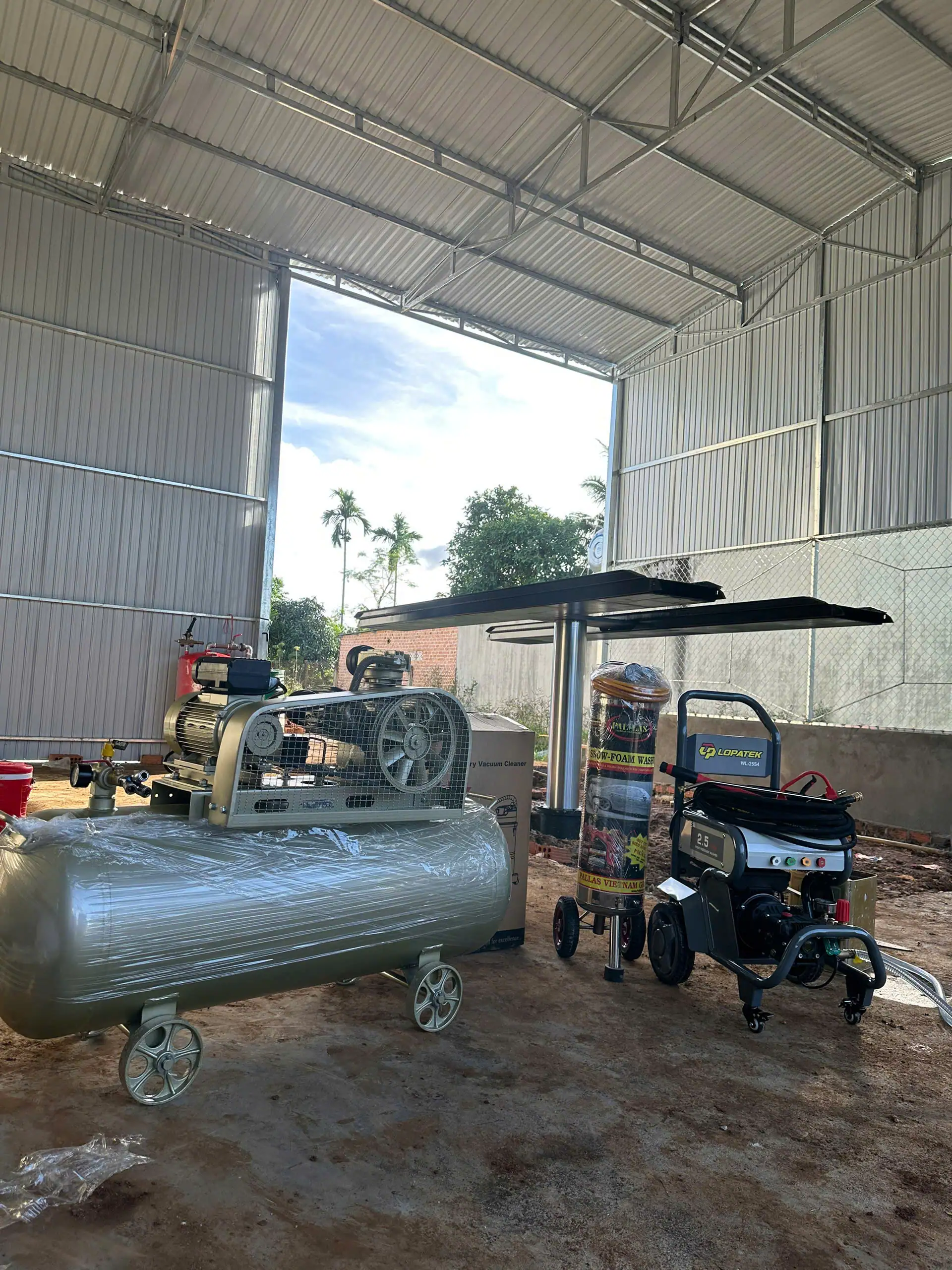 Thi công cầu nâng 1 trụ tại Gia Lai đảm bảo tiêu chuẩn