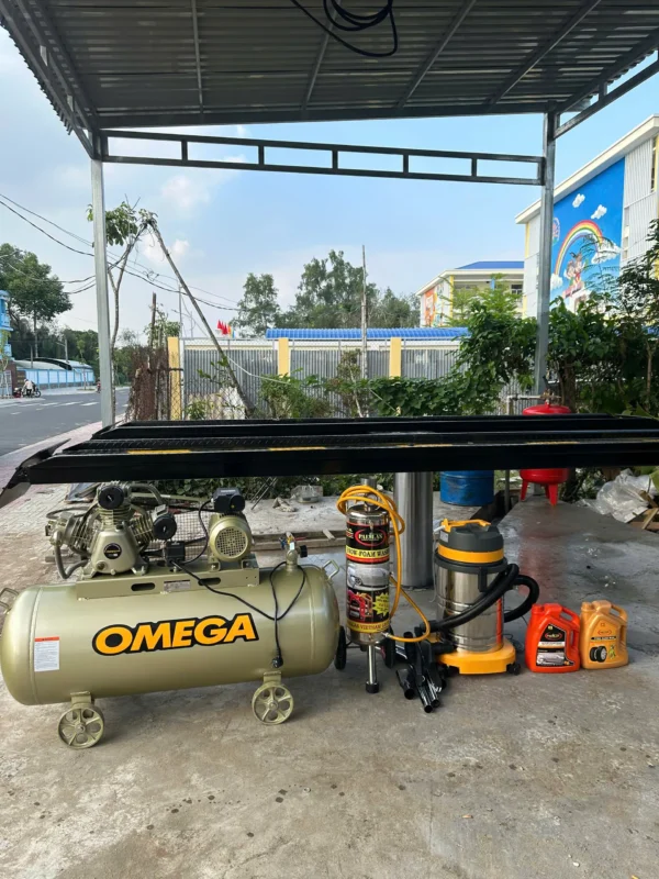 Cầu nâng 1 trụ dương nền lắp tại Anh Hiền Mỹ Tho – thiết bị nâng ô tô trong garage rửa xe