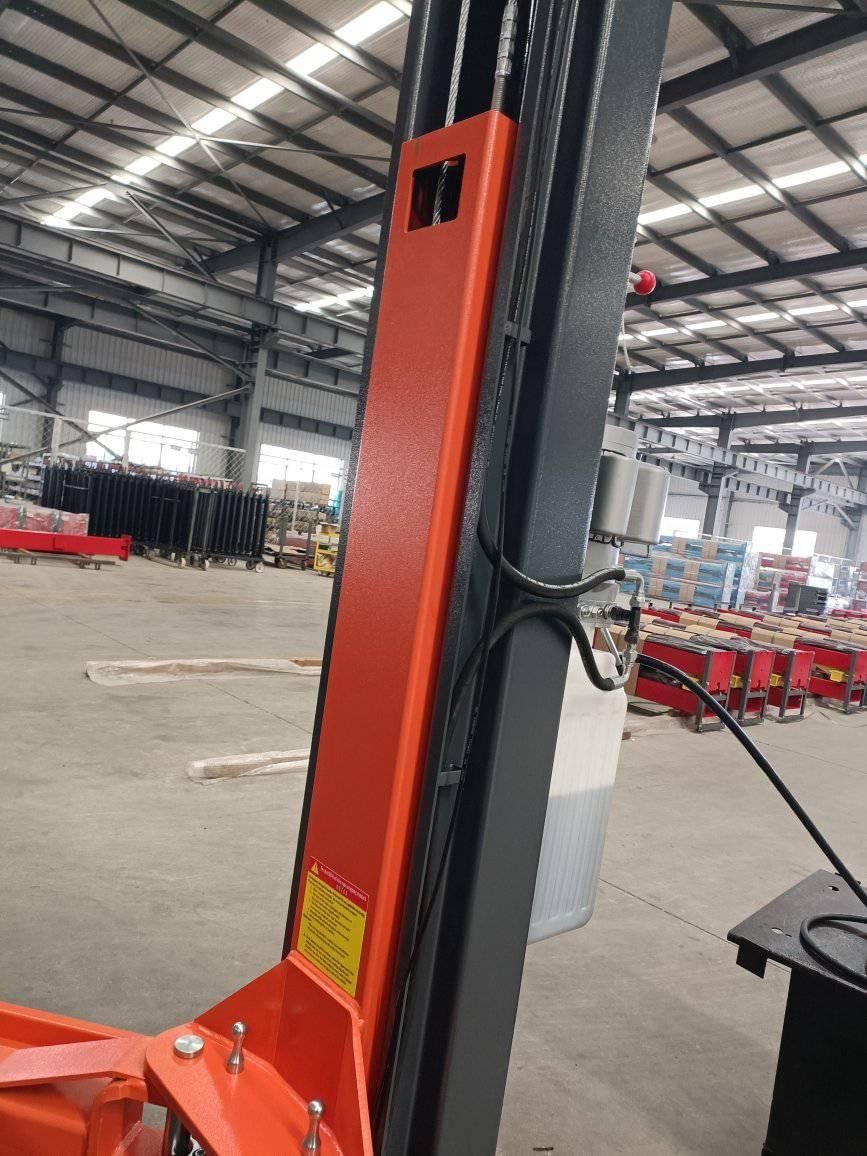 Lắp đặt cầu nâng OMEGA tại xưởng