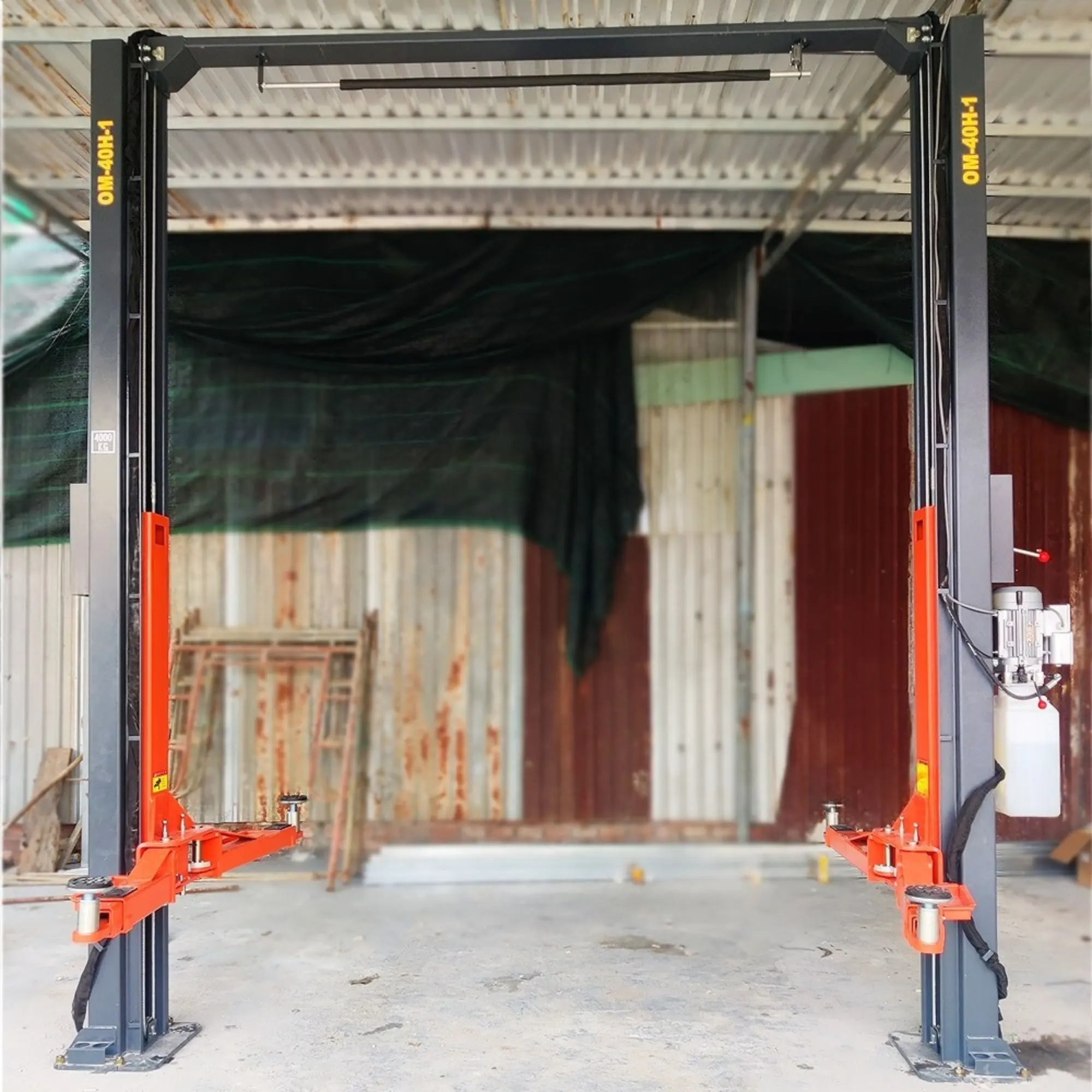 Lắp đặt cầu nâng cổng trên nhìn từ chính diện