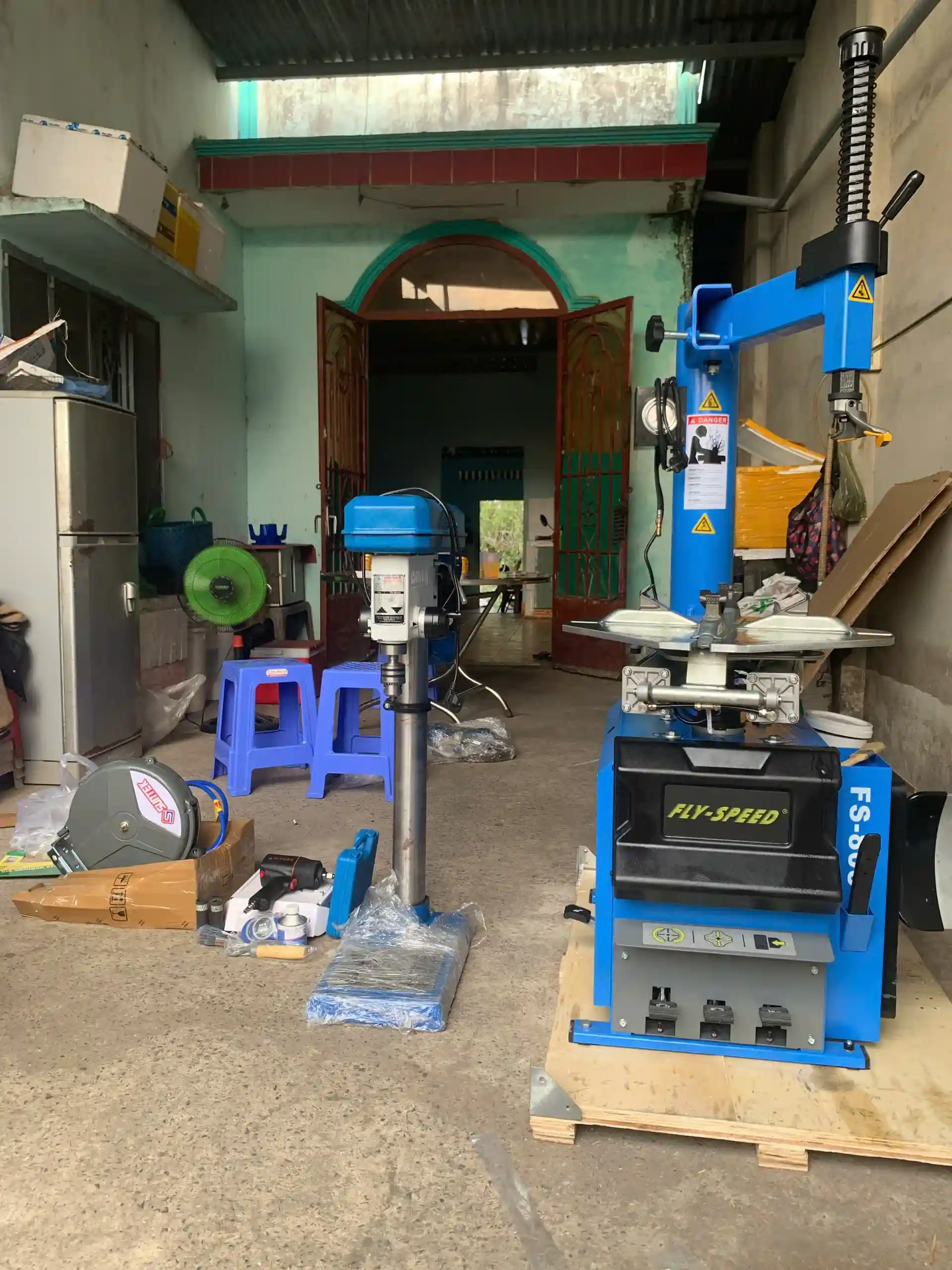 Máy tháo lốp Fly-Speed tại Đồng Nai