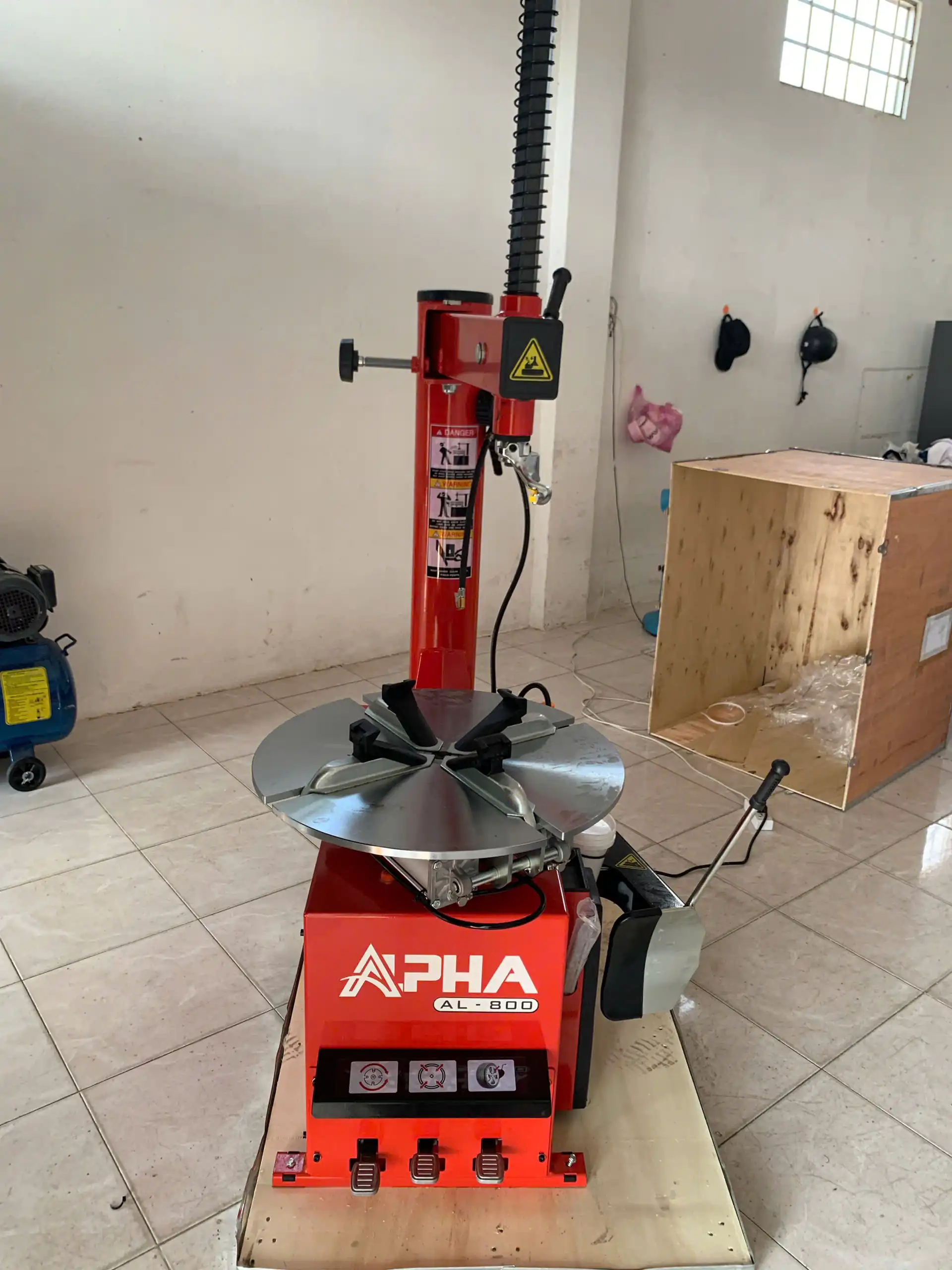 Bàn giao máy tháo vỏ Alpha AL-800 cho anh Thái tại Tây Ninh