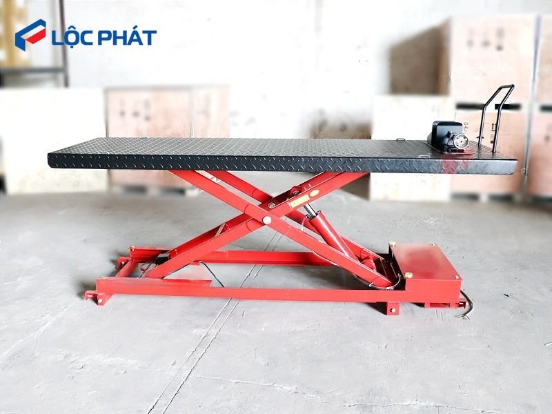 Bàn nâng xe mô tô chuyên nghiệp lưu kho