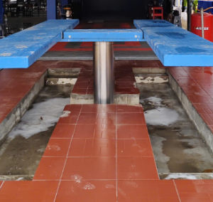 Cầu Nâng 1 Trụ Rửa Xe Ô Tô Ấn Độ Âm Nền Mặt Bàn Chữ H - Loại 1