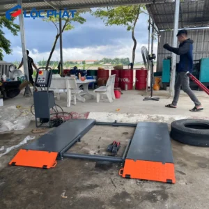 Cầu nâng ô tô di động Omega kèm tủ điều khiển điện 220V