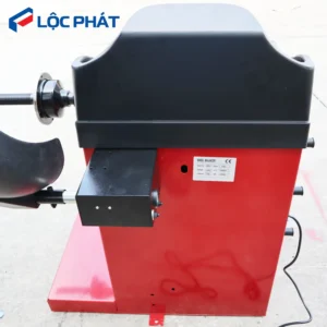 MÁY CÂN BẰNG LỐP Ô TÔ OMEGA - TRAINSWAY 825 10 Máy cân bằng lốp ô tô OMEGA – TRAINSWAY 825 phù hợp gara sửa chữa ô tô chuyên nghiệp Mô tả ảnh