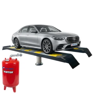 Cầu nâng 1 trụ Airtek màu đỏ, nâng xe ô tô sedan bạc.