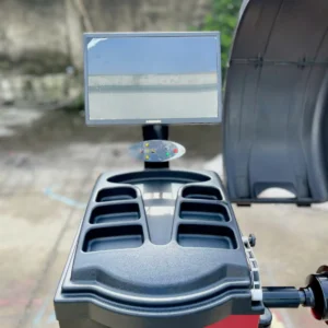 Màn hình hiển thị của máy cân mâm Omega 828Z Trainsway.