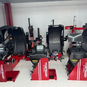 Máy cân mâm Omega 825LZ màu đỏ đen, thiết bị cân bằng lốp chuyên nghiệp