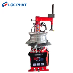 Máy tháo lốp Suntek LP910 Pro đang hoạt động