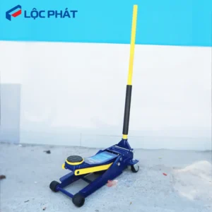 Kích cá sấu thủy lực 3 tấn SAKA SK-3500 màu xanh dương đặt trên nền xi măng.