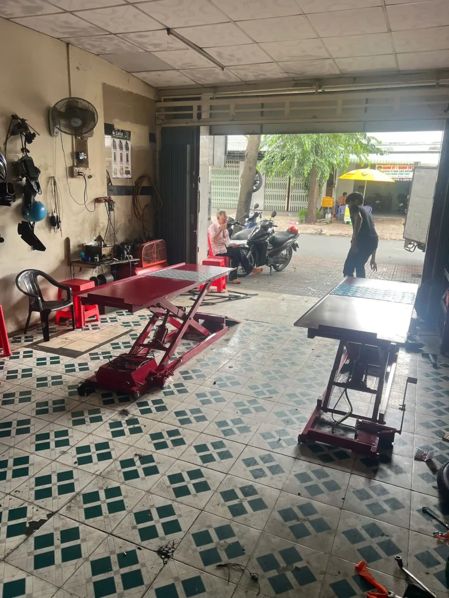Lắp Đặt Bàn Nâng Sửa Xe Máy Tiệm Châu – Thịnh Trà Vinh