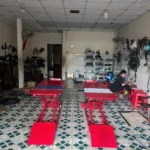 Cặp bàn nâng sửa xe máy cơ điện đặt nổi tại tiệm Châu Thịnh Lộc Phát
