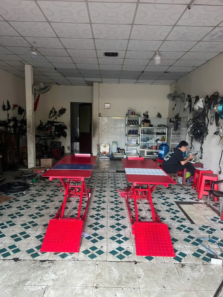 Lắp Đặt Bàn Nâng Sửa Xe Máy Tiệm Châu – Thịnh Trà Vinh